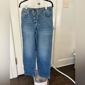 Levi medium wash jeans